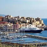 Tra Le Colonne * Pozzuoli